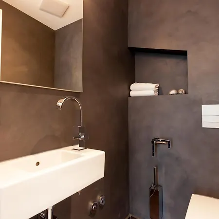 De Luxe Elisa アパート