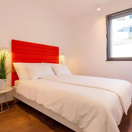 Deluxe Elisa Apartament *