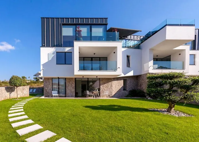 Deluxe Elisa מאלינסקה